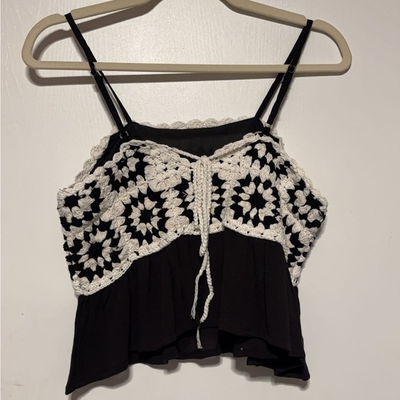 White and black crochet tank top, with flowy bottom. Spaghetti straps. - Picture 2 of 5